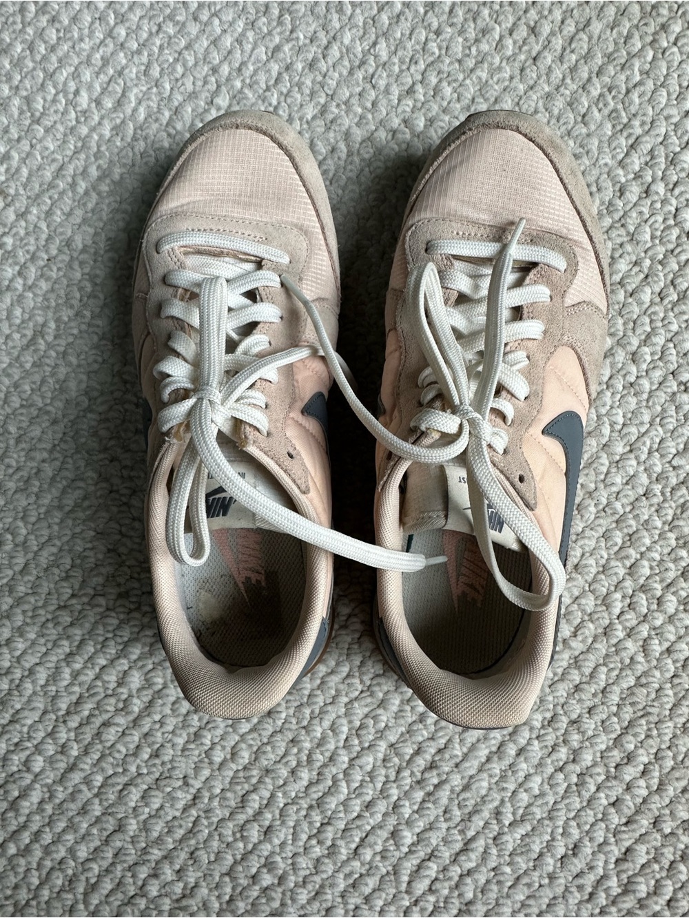 Nike Women's Light Pink & Gray Low-Top Internationalist  Sneakers